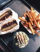vegan-street-food-takeaway-pql3f47mwjvh4y4sw4eps32hbu47vja3q1y4r3do9w